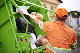 Best Construction Debris Removal  in Island Lake, IL